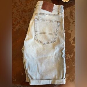 Hollister bermuda shorts NWOT